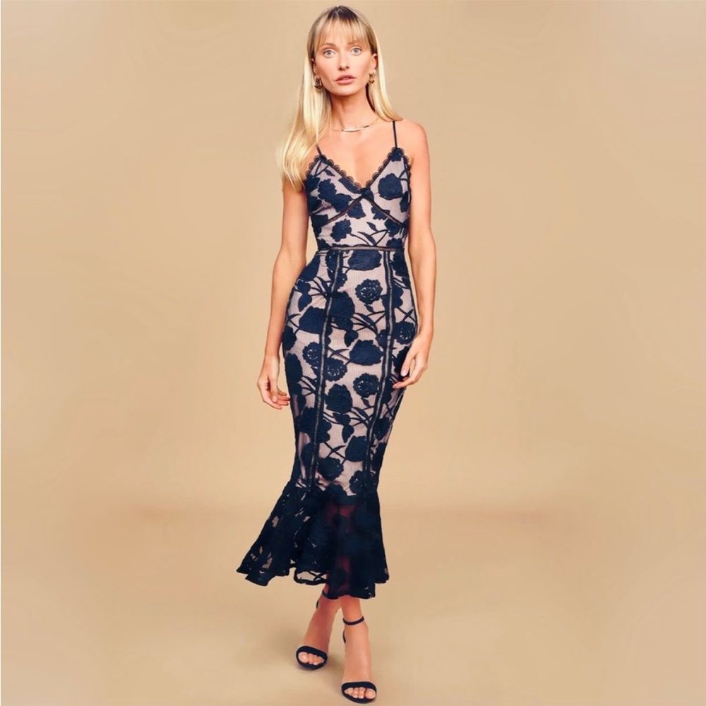 Lulu’s Alluring Dream Navy Blue Floral Mesh Lace Trumpet Midi Dress Size XS NWT